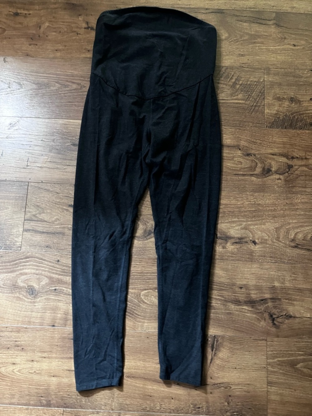 A Glow Maternity Leggings